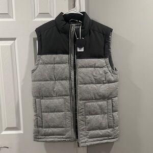 BKE Two-Tone Quilted Vest in Black and Gray